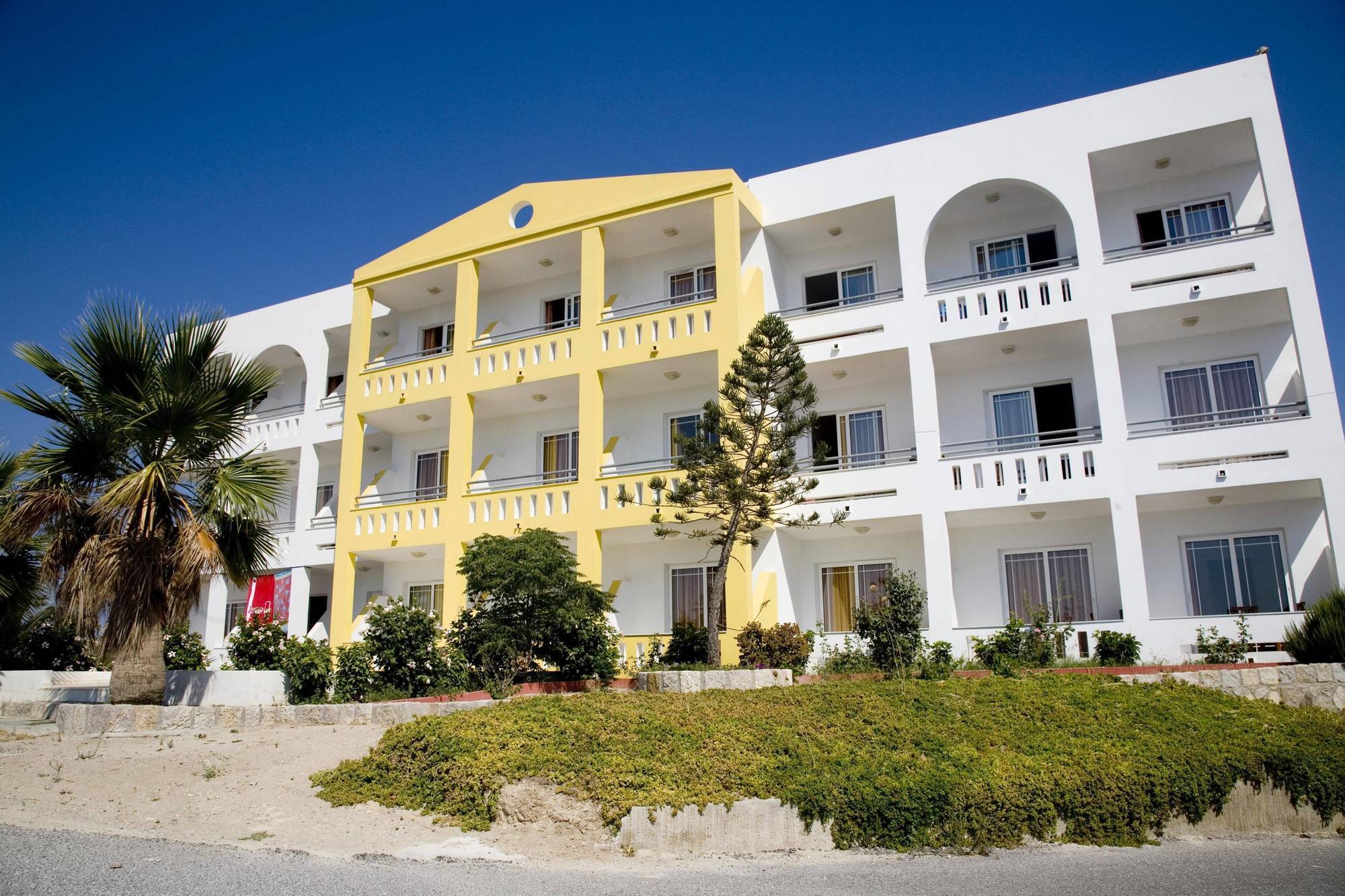 Hotel Pantheon, Kefalos Exterior photo
